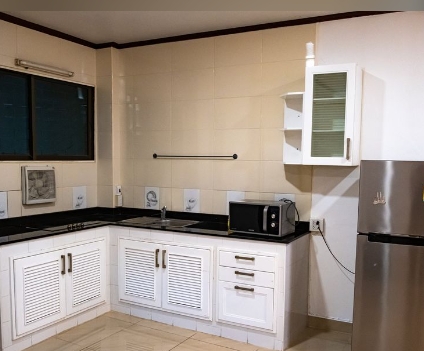 ให้เช่าทาวน์โฮม3 ชั้น สุขุมวิท44/2 ใกล้ BTSพระโขนง