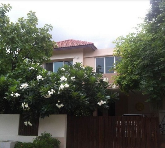 ให้เช่าบ้านเดี่ยว 2 ชั้น วิลล่า อะคาเดีย ศรีนครินทร์ เนื้อที่ 70 ตรว มี 3 นอน 3 น้ำ