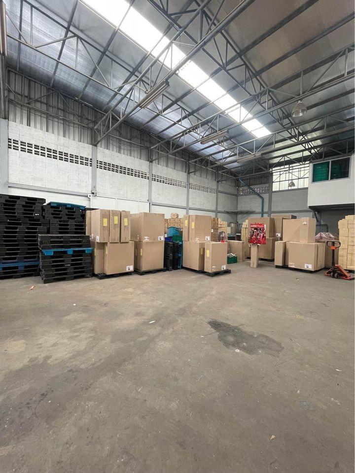 โกดังให้เช่า มีออฟฟิศ ย่านรัชดา 36 เนื้อที่ 91 ตรว. สร้างเต็ม 360 ตรม.พร้อม ชั้นลอย + ห้องน้ำ ซ.เสือใหญ่ จันทรเกษม จตุจักร