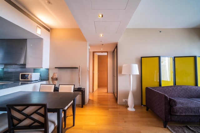 The MET Sathorn condo for rent 2 bedrooms near BTS