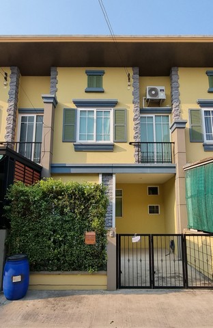 ให้เช่า ทาวน์เฮ้าส์ 2 ชั้น โครงการ โกลเด้นทาวน์ เพชรเกษม-พุทธมณฑลสาย 3 เขตหนองแขม กรุงเทพ