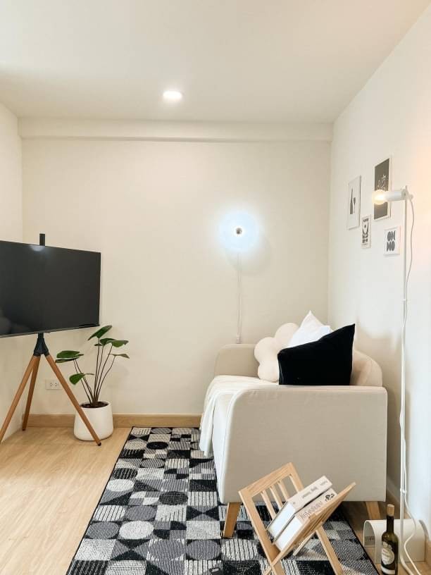 โซนเจ็ดยอด ราคาพิเศษเพียง 1.55 ล.เท่านั้น เซเว่นสตาร์ คอนโด วิวเมืองสวยงาม ตกแต่งครบพร้อมเฟอร์นิเจอร์ คอนโดที่สะดวกสบาย และทันสมัย