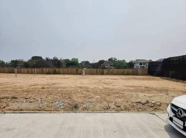 โซนหางดง ขายที่ดินเปล่า ตรว.ละ 25,500 บาท 175 ตรว. สันผักหวาน ที่ดินใกล้หมู่บ้านวังตาล ที่ถมแล้ว ห่างจากสนามบินเชียงใหม่ เพียง 10 นาที