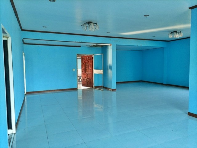 ขายบ้านพร้อมที่ดินและสิ่งปลูกสร้าง  ปางศิลาทอง กำแพงเพชร  (PAP-6-0579)