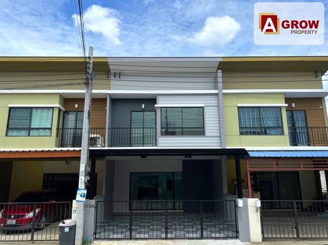 ม.พฤกษา34 ประชาอุทิศ90 ถนนเมนรีโนเวทใหม่พร้อมอยู่ที่ตั้ง  : ซ.ประชาอุทิศ90 ต. บ้านคลองสวน อ.พระสมุทรเจดีย์ จ.สมุทรปราการรหัสทรัพย์ : AGT00223ราคาขาย : 2,250,000 บาท รายละเอียด : - ทาวน์เฮ้าส์ 2 ชั้น - เนื้อที่ 21.4 ตร.ว.- 3 ห้องน้ำ - 2 ห้องนอน- 1 ห้องครัว- 2 ที่จอด จุดเด่น :- เดินทางสะดวก- บ้านรีโนเวทใหม่พร้อมอยู่ - มีรักษาความปลอดภัยตลอด 24 ชม.สถานที่ใกล้เคียง : - ตลาดมารวย - ปั้ัม ปตท.ขนาดใหญ่ - รร.สาร