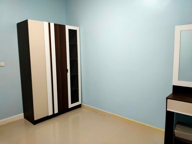 ปล่อยเช่าทาวน์โฮม ชั้นเดียว ใกล้ รพ.กรุงเทพ-ระยอง พร้อมเข้าอยู่