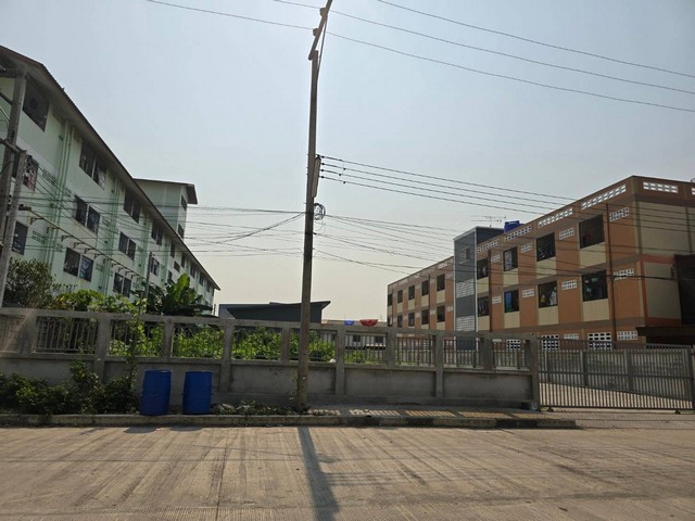 ให้เช่าโกดังสร้างใหม่ 200 ตารางเมตร ที่ดิน 1ไร่  ตำบล ท่าทราย อำเภอเมืองสมุทรสาคร