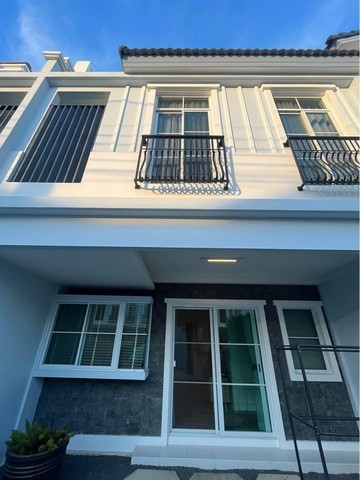 ให้เช่าทาวโฮม  โครงการอินดี้2 บางนา-รามคำแหง 3ห้องนอน3ห้องน้ำ 2 ชั้น ใหม่มาก ใกล้เมกะบางนา และมหาลัยรามคำแหง2