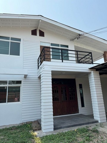 ให้เช่าบ้านเดี่ยว  หมู่บ้าน ช.รุ่งเรือง 3  เนื้อที่ 91ตร.ว.  4 ห้องนอน ซอย ติวานนท์ 22