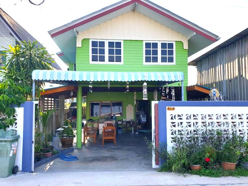 ขายบ้านเดี่ยว 2 ชั้น ย่าน เทียนทะเล ชุมชนซอยดอกรัก เข้า-ออกได้ 3ทางทั้งจากถนนพระราม2, ถนนกาญจนาภิเษก, และซอยเทียนทะเลเข้าเมืองสะดวก