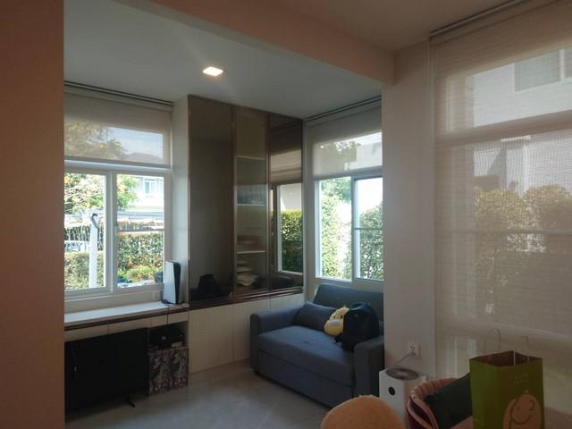 ให้เช่า-ขายบ้านเดี่ยว มัณฑนา รามคำแหง2 เฟส2 บ้านตกแต่งพร้อมพักอาศัยเนื้อที่ 93ตารางวา พื้นที่ใช้สอย 222ตารางเมตร 4 ห้องนอน 4ห้องน้ำ