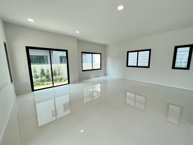 ขายบ้านใหม่2ชั้น 4นอน4น้ำ 50ตรว. เริ่ม 6.1 ลบ. ฟรีโอน ใกล้ HOME HUB ถ.มิตรภาพ ต.กุดสระ อ.เมือง อุดรธานี