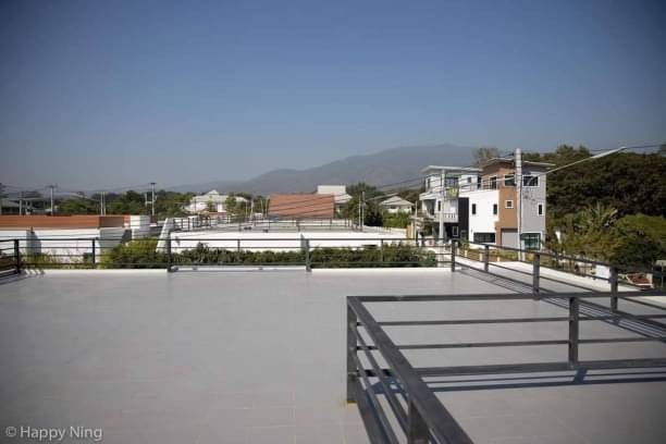 ให้เช่า 25,000 บาท/เดือน 60 ตรว. บ้านเดี่ยวชั้นเดียว โซนสุเทพ ใกล้สนามบิน เลี้ยงสัตว์เลี้ยงได้