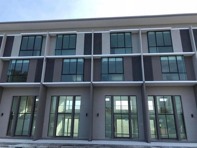 FPL1087ให้เช่าอาคารพาณิชย์ 3 ชั้นครึ่ง 210 ตรม. โครงการ PATIO อ่อนนุช-ลาดกระบัง ติดถนนใหญ่ลาดกระบัง เหมาะทำออฟฟิศ หรือร้านค้า