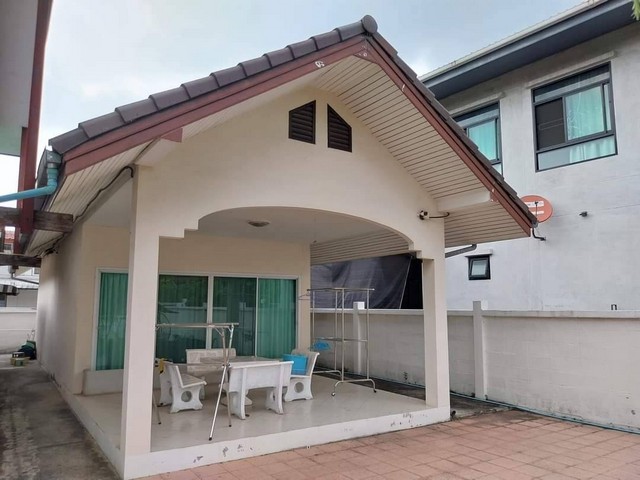 ขายบ้านเดี่ยว 151 ตารางวา‬ มบ.ประชานิเวศน์ 2 ‬ ‭ซอย ประชาชื่นนนทบุรี 9/3‬  เข้าออกถนนสามัคคี 58/13‬    ‭ZT342