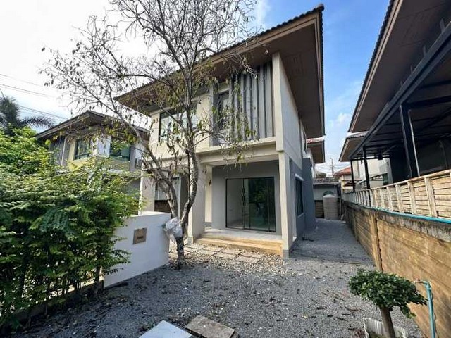 ขาย บ้านแฝด พร้อมพัฒน์ ไพร์ม3 ห้องนอน 2 ห้องน้ำ 1 ห้องครัว ขนาด 40.7 ตร.ว.สถานที่ใกล้เคียง- ร.ร.ปราโมทย์วิทยา- สาธิตพัฒนา- แฟชั่นไอส์แลนด์,โลตัส เอกมัย- รามอินทรา,ตลาดสดมีนบุรี,สนามกอล์ฟปัญญา- รามอินทรา,ร.พ.นวมินทร์,สน.คันนายาวสิ่งอำนวยความสะดวกสวนหย่อม/ สวนสาธารณะฟิตเนส /ห้องออกกำลังกายสโมสร/ คลับเฮ้าส์สระว่ายน้ำขายบ้าน ขายที่ดินไม่ออก..ให้ wishhouse ช่วยอยากได้บ้าน อยาก