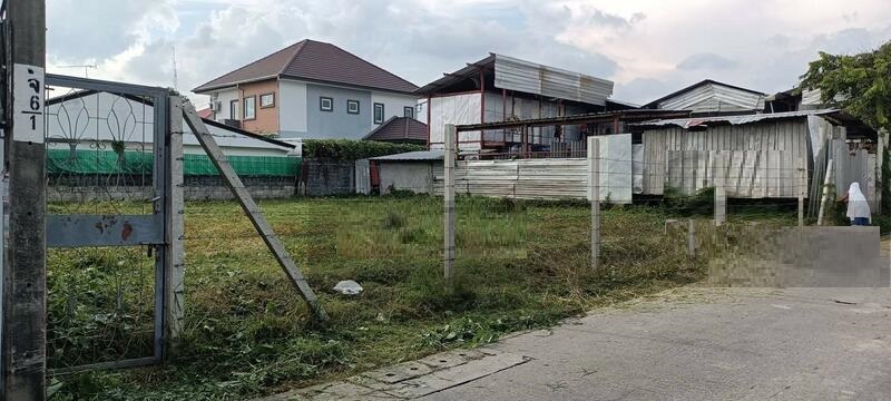 ขายที่ดินถมแล้ว 112 ตร.ว.ย่านประเสริญมนูญกิจ ลาดปลาเค้า เกษตรใกล้ม.เกษตร , BTSม.เกษตร , เกษตร-นวมินทร์เนื้อที่ 112 ตารางวา หน้ากว้าง 20 เมตร ความลึก 22 เมตรเหมาะสร้างโฮมออฟฟิศและที่อยู่อาศัยราคาขาย 12,000,000 บาทที่ตั้ง ถนนประเสริฐมนูญกิจ , ถนนลาดปลาเค้า แขวงจรเข้บัว เขตลาดพร้าว กรุงเทพมหานคร 10230ติดต่อ : คุณภัสพงณ์ 0634098164 ,0813987741Line : deedaa23PL. Real Estate Brokerhttp://www.kaibaanteedin.comบริการรับฝากขาย คอนโด บ้าน ที่�