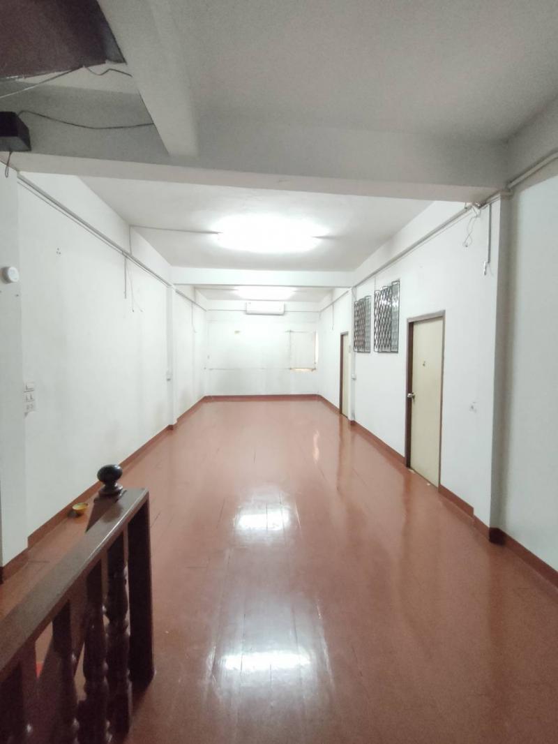 ให้เช่าตึกแถว2คูหา3ชั้นย่านสุทธิสาร อินทามระ รัชดา ใกล้MRTสุทธิสาร อินทามระ เหมาะทำสปาและหลายธุรกิจติดถนนสุทธิสาร