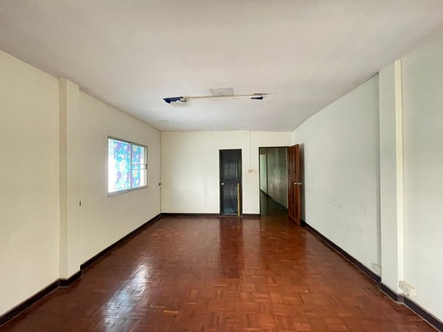 ขายทาวน์เฮ้าโครงการ พัชรัฐ ท่าแร้ง บางเขน กรุงเทพมหานคร  PJAV 2471