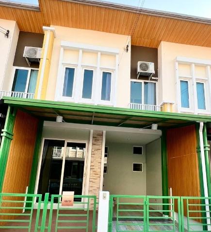 ให้เช่าทาวน์โฮม 2 ชั้น โครงการโกลเด้นท์ ทาวน์  ย่านอ่อนนุช - ลาดกระบัง