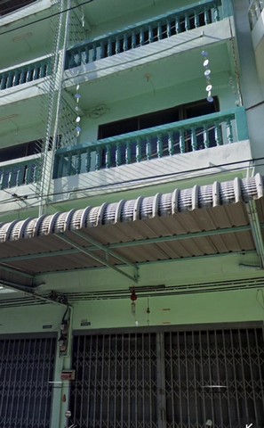 ให้เช่าอาคาพาณิชย์ 3 ชั้นครึ่งและดาดฟ้าต่อเติมเต็ม อยู่บนถนนพระราม 2 ซ.สะแกงาม 35/2 แยก 4 เนื้อที่ 20 ตรว. พื้นที่ใช้สอย 264 ตรม. หน้ากว้าง 4 ม. ลึก 20 ม. ต่อเติมเต็มทุกพื้นที่ มี 5 ห้องนอน 2 ห้องน้ำ 1 ห้องครัวต่อเติมพร้อมใช้ 1 ที่จอดรถ เหมาะสำหรับใช้พักอาศัย หรือทำออฟฟิศ สถานที่ใกล้เคียง 1. โลตัสพระราม2 2. เซ็นทรัลพระราม2 3. Home Pro พระราม 24. รพ.นครธน5. รพ.บางมด6. รร.สวนกุหลาบวิทยาลัย ธนบุร