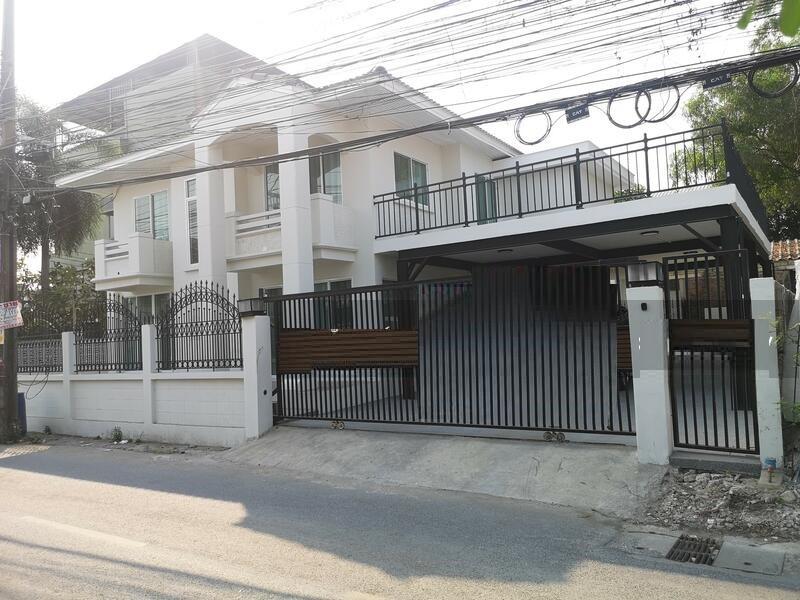 ขายด่วนบ้านเดี่ยว2ชั้น  ย่านสุขุมภิบาล5 สายไหม โครงการชัยพฤกษ์ วัชรพล เนื้อที่ 67 ตารางวา 5 ห้องนอน 3 ห้องน้ำตกแต่งสวยพร้อมอยู่ 