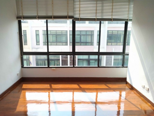 ให้เช่าโฮมออฟฟิศใกล้ Airport Link หัวหมาก ฮาบิแทท ศรีวรา ทาวน์อินทาวน์ ใกล้เซ็นทรัลอีสวิลล์ ร.ร.นานาชาติสิงคโปร์ เลียบด่วนเอกมัย-รามอินทรา