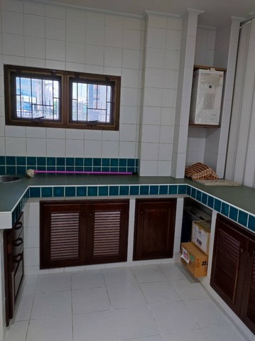 ให้เช่าบ้านเดี่ยว  ติดถนนประเสริฐมนูกิจ เกษตร-นมินทร์ ใกล้โรงเรียนเลิศหล้า