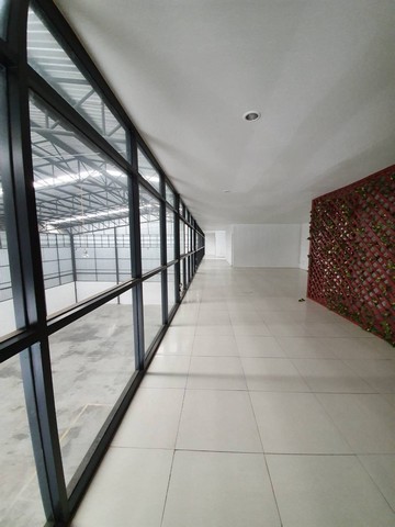 ให้เช่าโกดัง  พร้อมสำนักงาน   รามอินทรา ขนาดพื้นที่  1,300  ตรม.ราคา 240,000 ติดต่อ  คุณเจี๊ยบ Tel. 0944485038  Tel.0814164142