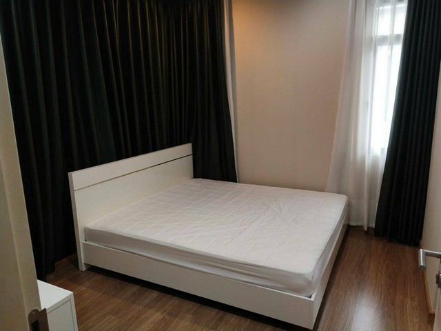 ให้เช่าบ้านเเฝด  3 ห้องนอน 3 ห้องน้ำ ออร่า รามคำแหง 94  ตรงข้าม pasio รามคำแหง สถานีรถไฟฟ้าอยู่ปากซอย