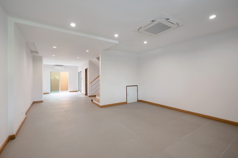 BH2683 ให้เช่า-ขาย ทาวน์โฮม 3 ชั้นครึ่ง ไอเพลส นาคนิวาส 48 ตกแต่งใหม่ ลาดพร้าว-นาคนิวาส ใกล้ทางด่วน