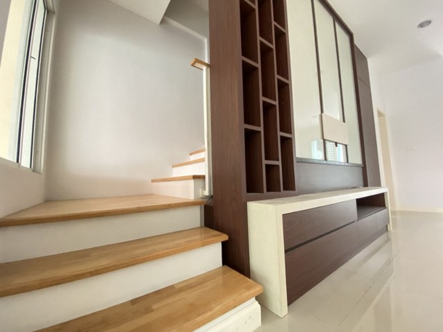 ขาย ทาวน์เฮ้าส์ บ้านกลางเมือง ลาดพร้าว 101 คลองจั่น เขตบางกะปิ กรุงเทพมหานคร