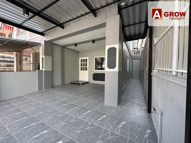 ม.พระปิ่น8 ซอยมังกร-แพรกษา รีโนเวทบ้านใหม่พร้อมอยู่