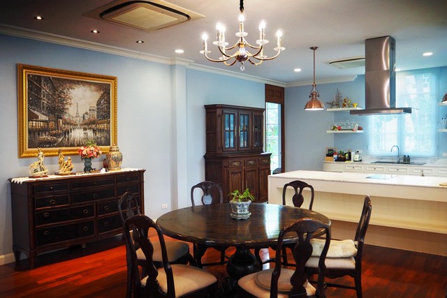 ขายบ้านเดี่ยว 3 ชั้น สไตล์อังกฤษ ถนนสุขุมวิท101 ปุณณวิถี  ใกล้BTSปุณณวิถี