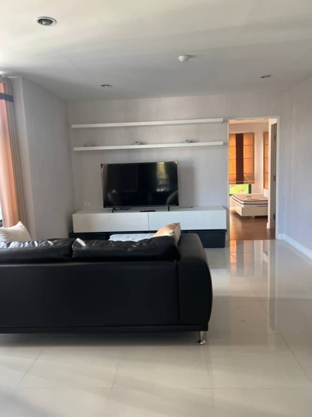 ให้เช่า 25,000 บาท/เดือน ขาย 5.2 ล้าน เดอะ เนค 1 คอนโด 76 ตรม. 2 นอน 2 น้ำ รวมโชค สไตล์โมเดิร์น ทำเลดี เฟอร์นิเจอร์ครบ ใกล้เซ็นทรัลเฟสติวัล