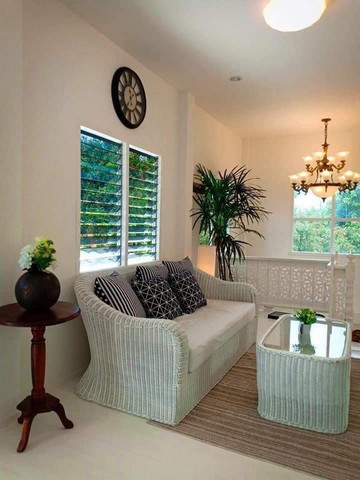 ขายบ้านเดี่ยว2ชั้น 241ตรว. 5.9ลบ. 4นอน2น้ำ พร้อมเฟอร์ ต.ยุหว่า อ.สันป่าตอง จ.เชียงใหม่