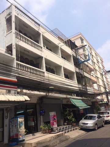 ให้เช่า อาคารพาณิชย์ 3 ชั้นครึ่ง เนื้อที่ 19 ตารางวา ลาดพร้าว 35 จตุจักร กรุงเทพ