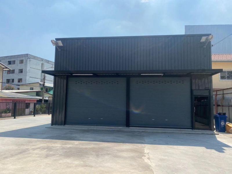 ให้เช่าโกดังพร้อมออฟฟิศ พื้นที่ใช้สอย 160 ตรม. ซอยสุขุมวิท81 ใกล้ๆ BTSอ่อนนุช ห้องน้ำในตัว ออฟฟิศในตัว ที่จอดรถ 3 คัน 