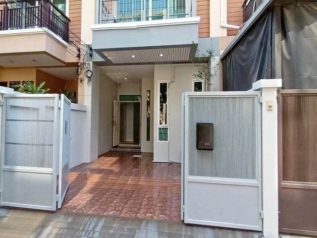 POR3796 ให้เช่า ทาวน์โฮม 3 ชั้น สุขุมวิท52 อ่อนนุช ใกล้ BTS อ่อนนุช โลตัสสุขุมวิท 50 มี 4 ห้องนอน เขตพระโขนง เดินทางสะะดวก