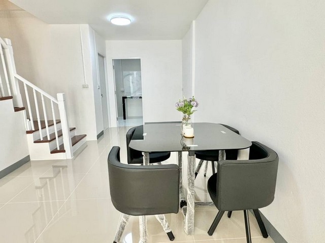 มบ.ปิยวรารมย์ เฟส2  (บ้านกล้วย-ไทรน้อย) 16 ตรว.มีเทอเรส เดินทางสะดวก ใกล้เซ็นทรัลเวสต์เกต  รถไฟฟ้าสายสีม่วง