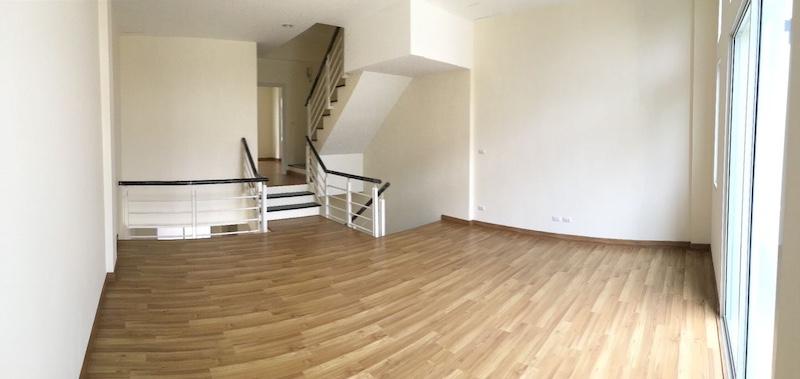 ให้เช่าทาวโฮม 3.5 ชั้น โครงการพรีเมียมเพลส ถนนสุคนธสวัสดิ์