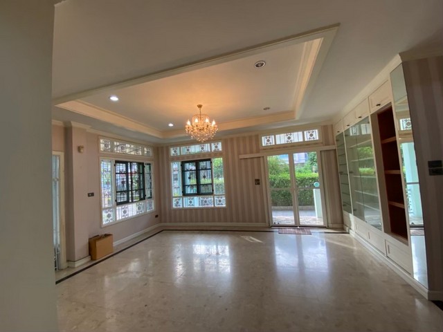 ขายด่วน บ้านเดี่ยว 2 หลัง บ้านพารคเวยชาเลย์ ซอย 10  เขตมีนบุรี แขวงมีนบุรี  กทม