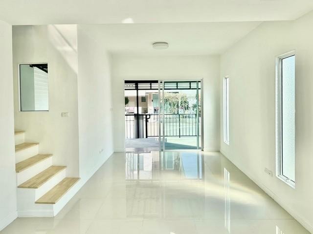 C4443 ขายทาวน์เฮ้าส์ 2 ชั้น  โครงการบ้านพฤกษา ไพร์ม วัชรพล-สายไหม 56 หลังมุม รีโนเวทใหม่ ต่อเติมครบ พร้อมเข้าอยู่