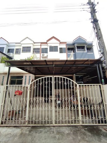 [B851]ให้เช่า 20k ทาวน์เฮ้าส์ โฮมออฟฟิศ ซอยสังคมสงเคราะห์ 16 แยก 7 ลาดพร้าว 71 ซอยนาคนิวาส 7 โชคชัยสี่ สามารถใช้เป็นออฟฟิศ และที่พักอาศัยได้ทาวน์เฮ้าส์ 3 ชั้น  31 ตร.วา พื้นที่ใช้สอย : 204 ตร.ม  4 ห้องนอน 5 ห้องน้ำ 1 ห้องโถง1 ห้องครัว1 ลานหลังบ้าน 1 ระเบียงดาดฟ้า สามารถจอดรถได้ 1 คัน  มีเตียง มีที่นอน มีตู้เสื้อผ้าให้พร้อมอยู่ 2 ห้อง มีแอร์ให้ 1 เครื่อง20,000.-/เดือน สัญญา 1 ปี ประกัน 2 เดือน ล่