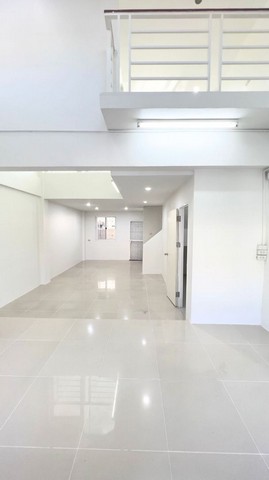 [B848]ให้เช่า 22k ทาวน์โฮม 4 ชั้น รีโนเวทใหม่ นวมินทร์ 77  เขตบึงกุ่ม ย่านเกษตร-นวมินทร์ เหมาะทำออฟฟิศ และอยู่อาศัย