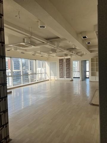 C4407 ให้เช่าและขายห้องชุดสำนักงานอาคาร ริชมอนต์ 162.73 ตารางเมตร ชั้น 15 ซอยสุขุมวิท 26 ใกล้BTS พร้อมพงษ์ 500 เมตร