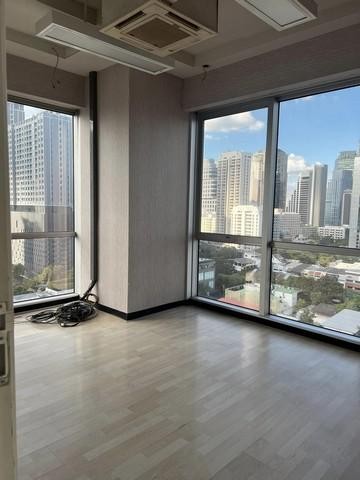 C4407 ให้เช่าและขายห้องชุดสำนักงานอาคาร ริชมอนต์ 162.73 ตารางเมตร ชั้น 15 ซอยสุขุมวิท 26 ใกล้BTS พร้อมพงษ์ 500 เมตร