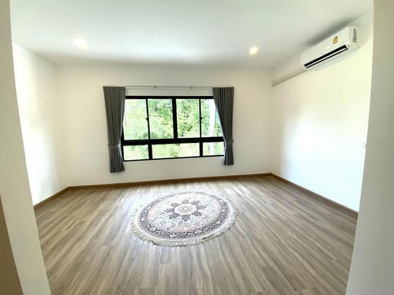 EPL-HR3117 ให้เช่าทาวโฮม 3 ชั้น ถ. กรุงเทพกรีฑา วิวติดสนามกอฟล์กรุงเทพกรีฑา เนื้อที่ 20.20 ตรว 3 ห้องนอน 3 ห้องน้ำ พร้อมเฟอร์นิเจอร์