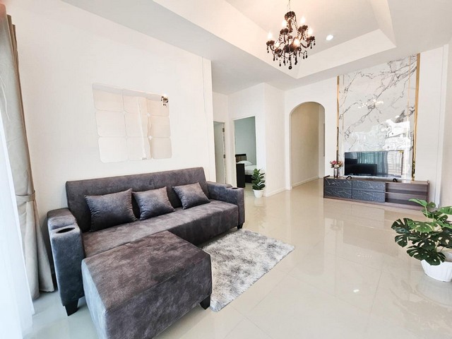 ขายบ้านสวยทำเลดี หมู่บ้านเอกมงคล8 ซอยเขาตาโลเมืองพัทยา อำเภอบางละมุง ชลบุรี