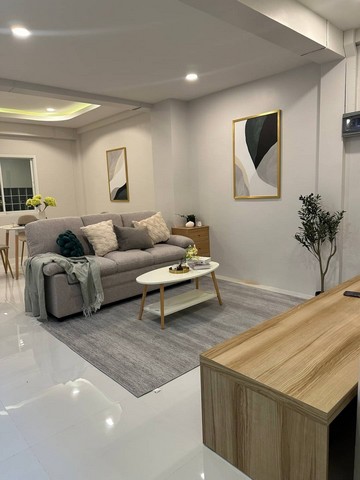 ขายทาวน์โฮมในเมือง ใกล้สนามบิน ขนส่งชียงใหม่ โรบินสันแอร์พอร์ต